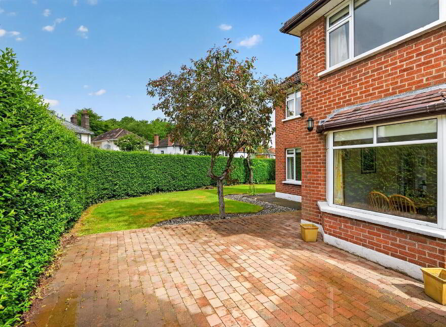 33 Dorchester Park, Belfast, BT9 6RJ