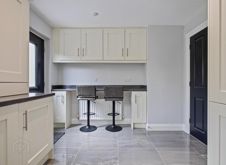 6 Tullynagardy Grove, Newtownards, BT23 4ZJ