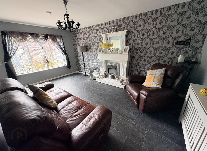 102 Meadowlands, Downpatrick, BT30 6HG