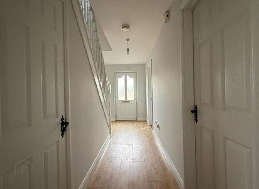 4 Castle Court, Ballaghaderreen, F45XN81