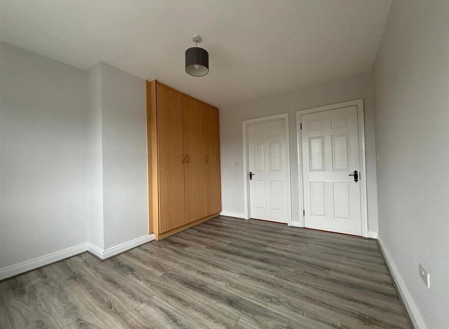 4 Castle Court, Ballaghaderreen, F45XN81