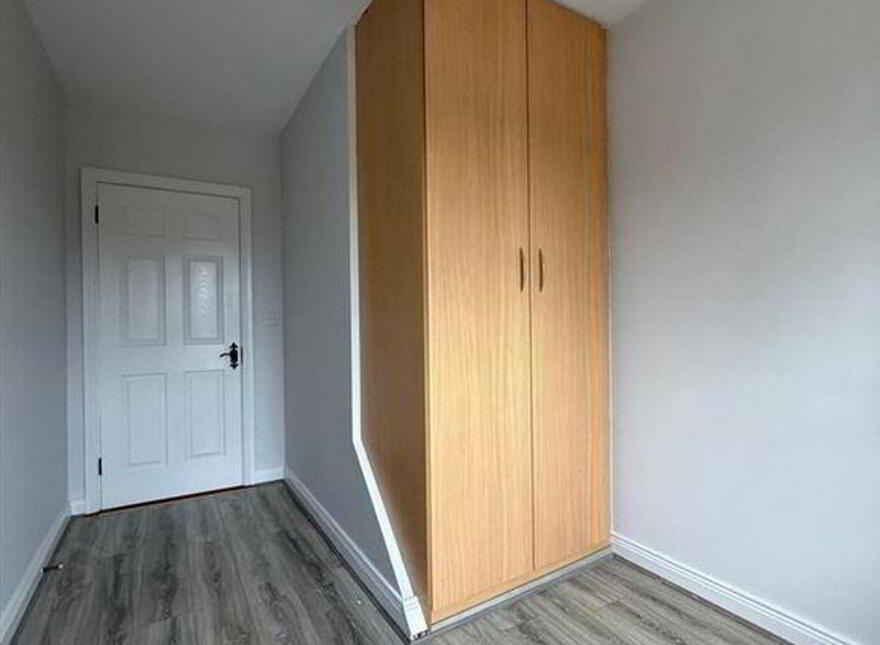 4 Castle Court, Ballaghaderreen, F45XN81