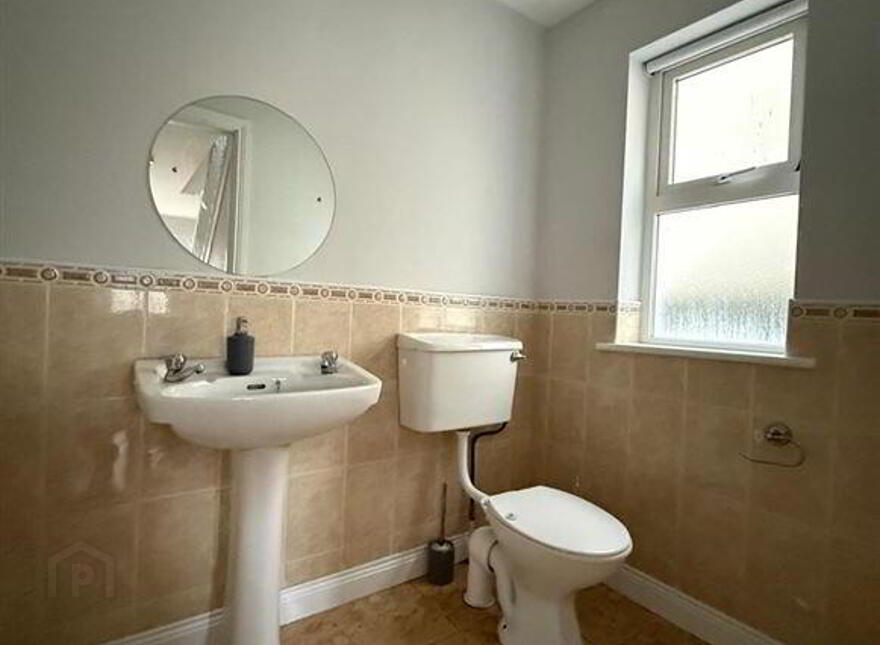 4 Castle Court, Ballaghaderreen, F45XN81