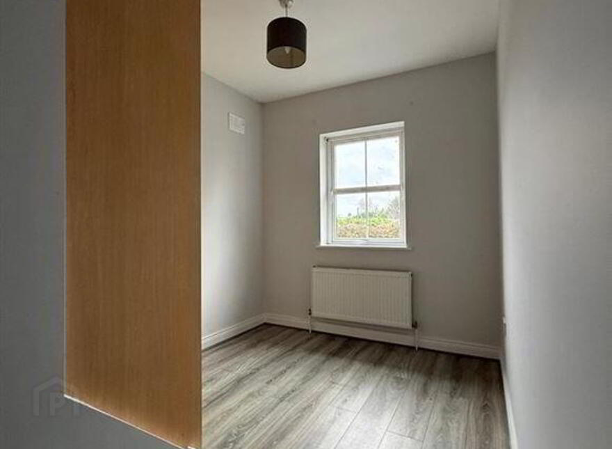 4 Castle Court, Ballaghaderreen, F45XN81