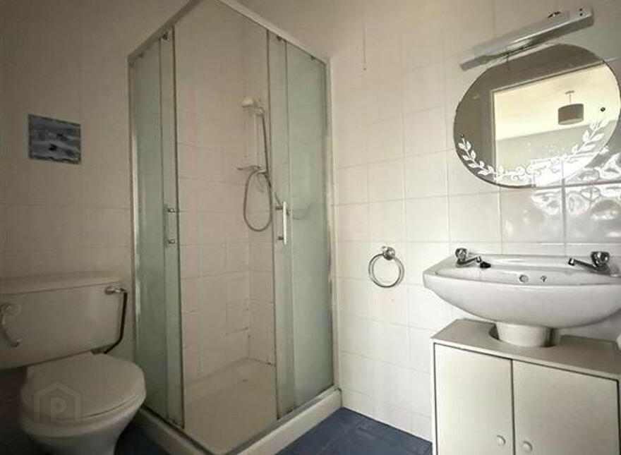 4 Castle Court, Ballaghaderreen, F45XN81