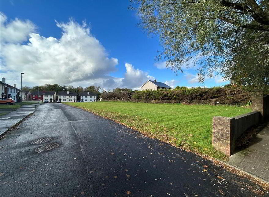 4 Castle Court, Ballaghaderreen, F45XN81