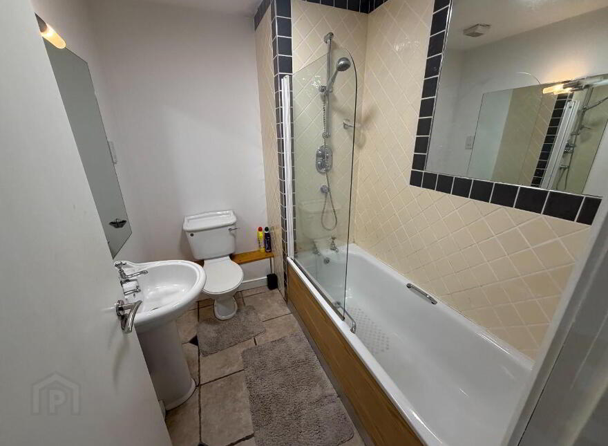 401 College Place, Strand Road, Derry, BT48 7LP
