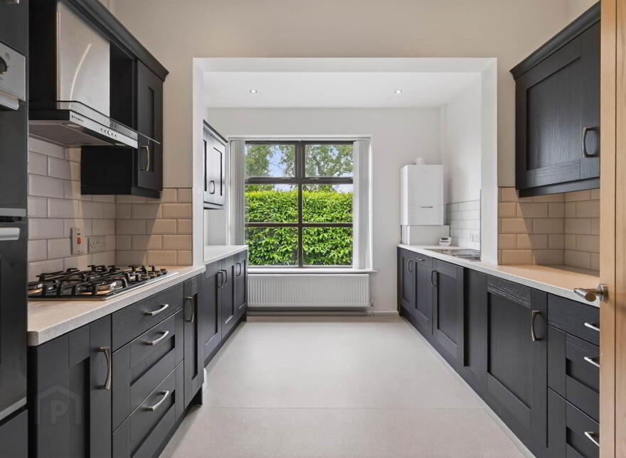 24 Edentrillick Road, Hillsborough, BT26 6PG