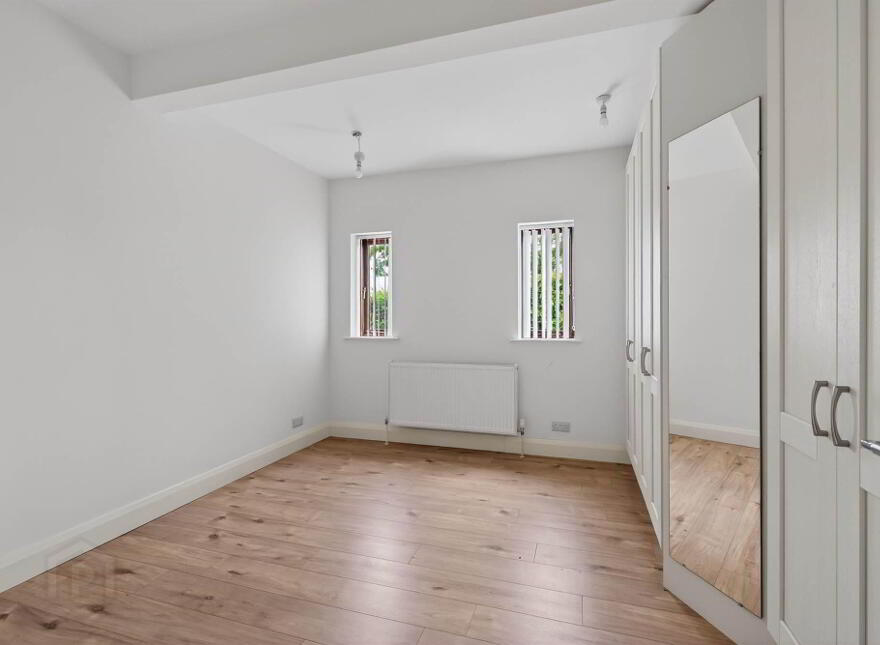 24 Edentrillick Road, Hillsborough, BT26 6PG