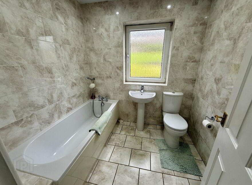 20 Cormorant Park, Lower Braniel Road, Belfast, BT5 7NB