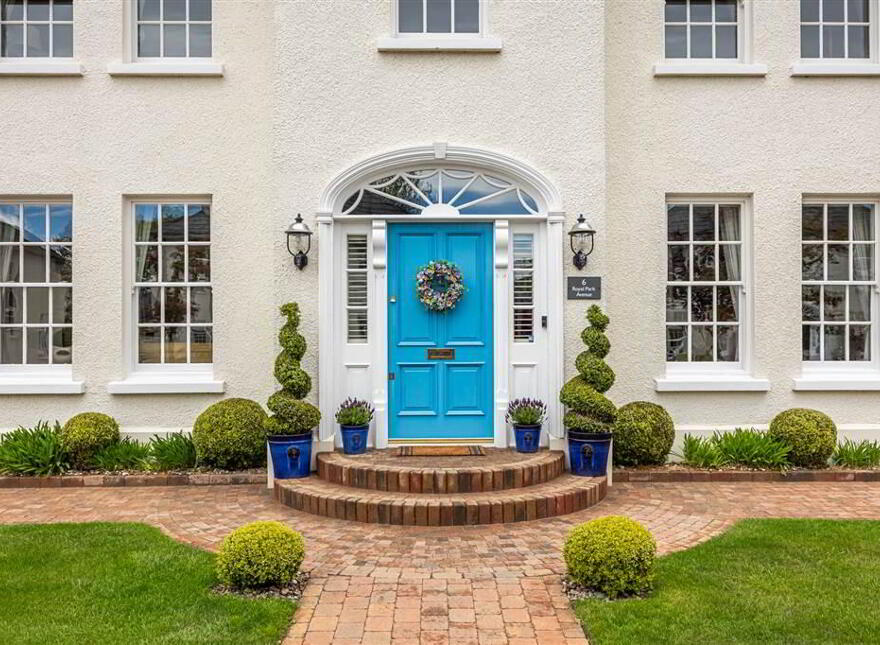 6 Royal Park Avenue, Royal Hillsborough, BT26 6SL