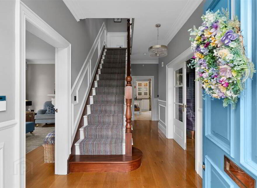 6 Royal Park Avenue, Royal Hillsborough, BT26 6SL