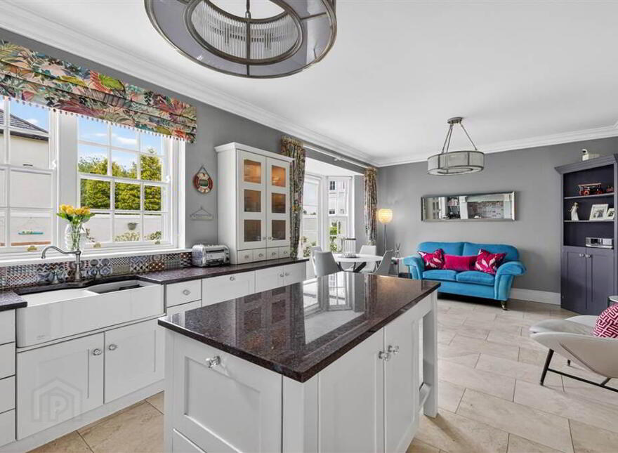 6 Royal Park Avenue, Royal Hillsborough, BT26 6SL