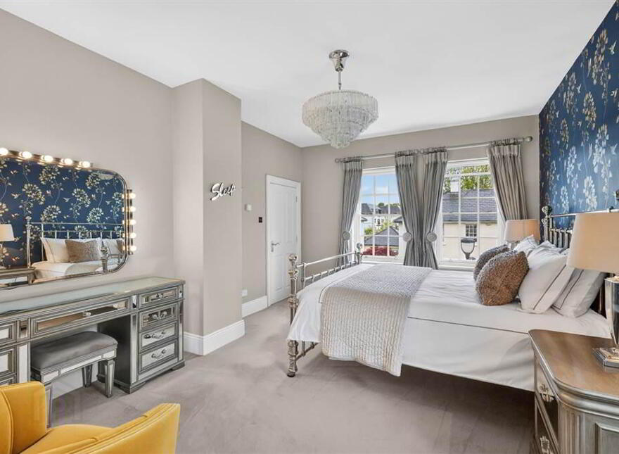 6 Royal Park Avenue, Royal Hillsborough, BT26 6SL