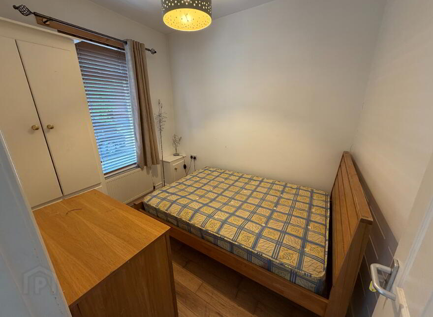 128 Donegall Avenue, Belfast, BT12 6LX