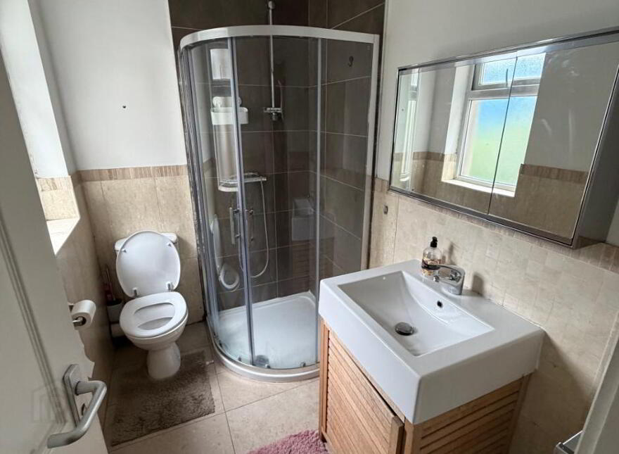 128 Donegall Avenue, Belfast, BT12 6LX