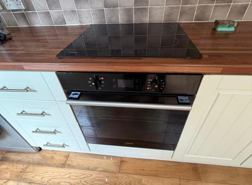 128 Donegall Avenue, Belfast, BT12 6LX