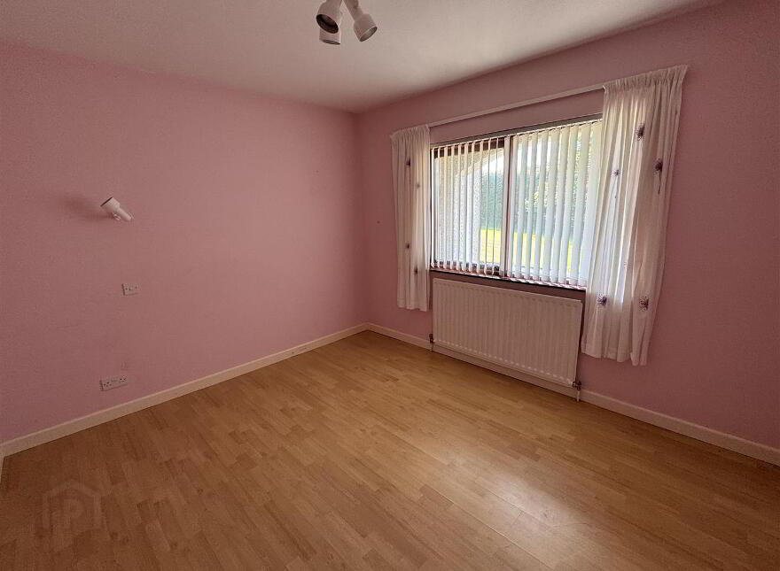 212 Lylehill Road, Belfast, BT14 8SW