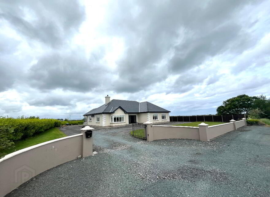 Leaffony, Enniscrone, F26X402