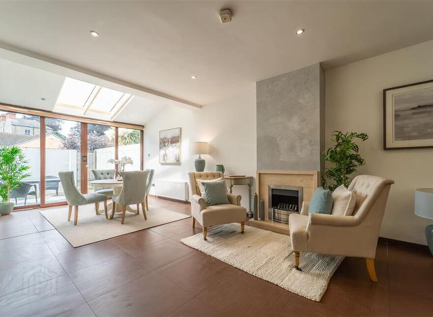 18 Leeson Village, Donnybrook, Dublin, D04Y7P9