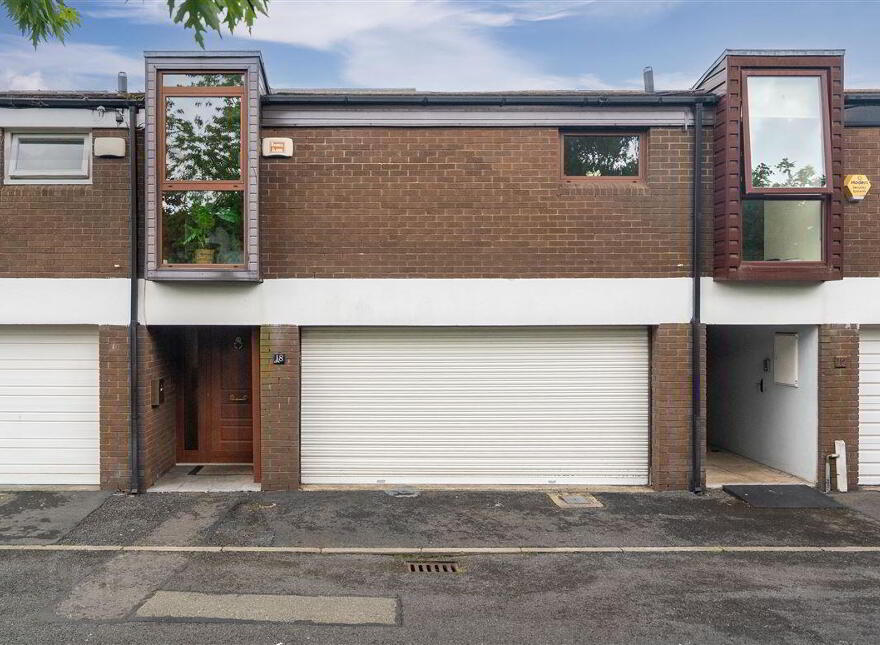 18 Leeson Village, Donnybrook, Dublin, D04Y7P9