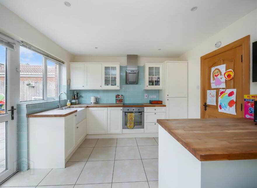 20 Upper Malvern Park, Cairnshill Road, Belfast, BT8 6TE