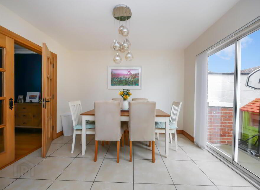 20 Upper Malvern Park, Cairnshill Road, Belfast, BT8 6TE