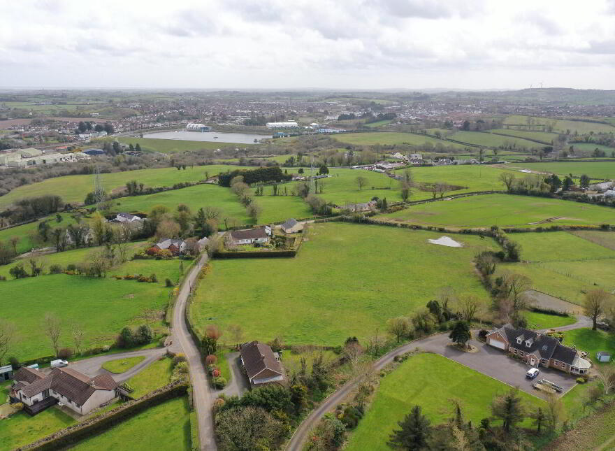 Upper Mealough Road, Carryduff, Belfast, BT8 8LR