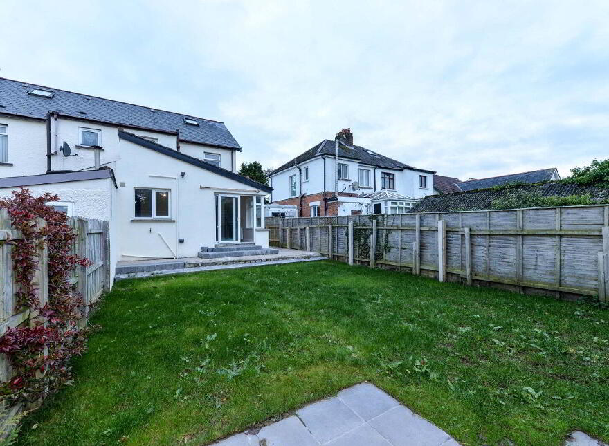33 Reaville Park, Dundonald, Belfast, BT16 2AR