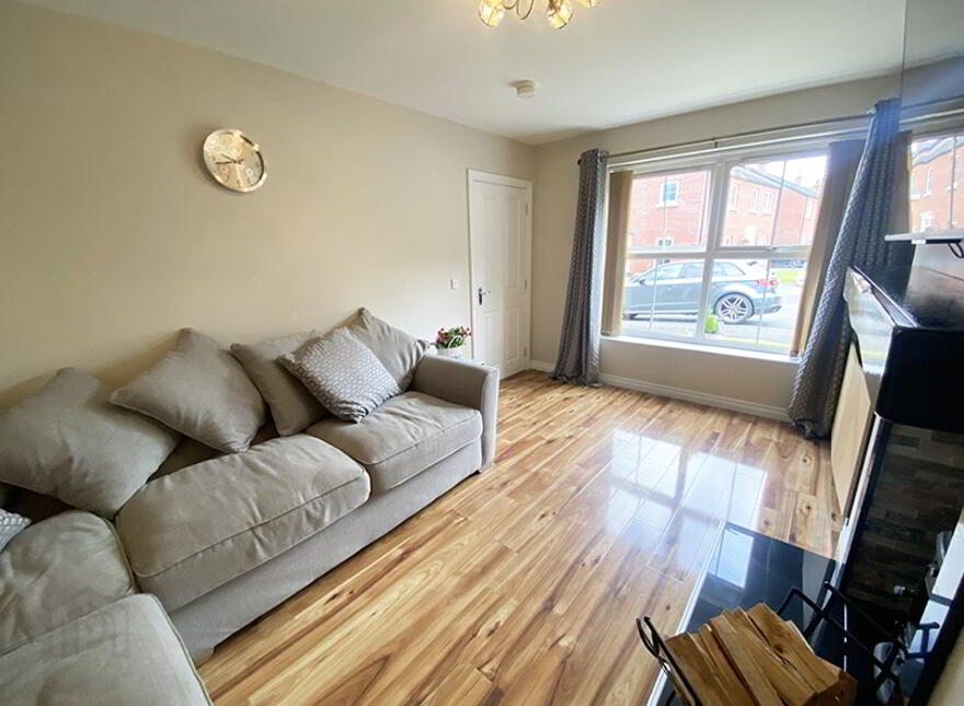 7 Coolnacran Park, Loughbrickland, Banbridge, BT32 3ZG