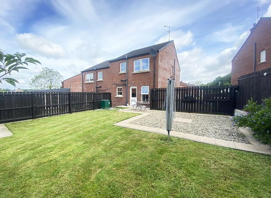 7 Coolnacran Park, Loughbrickland, Banbridge, BT32 3ZG