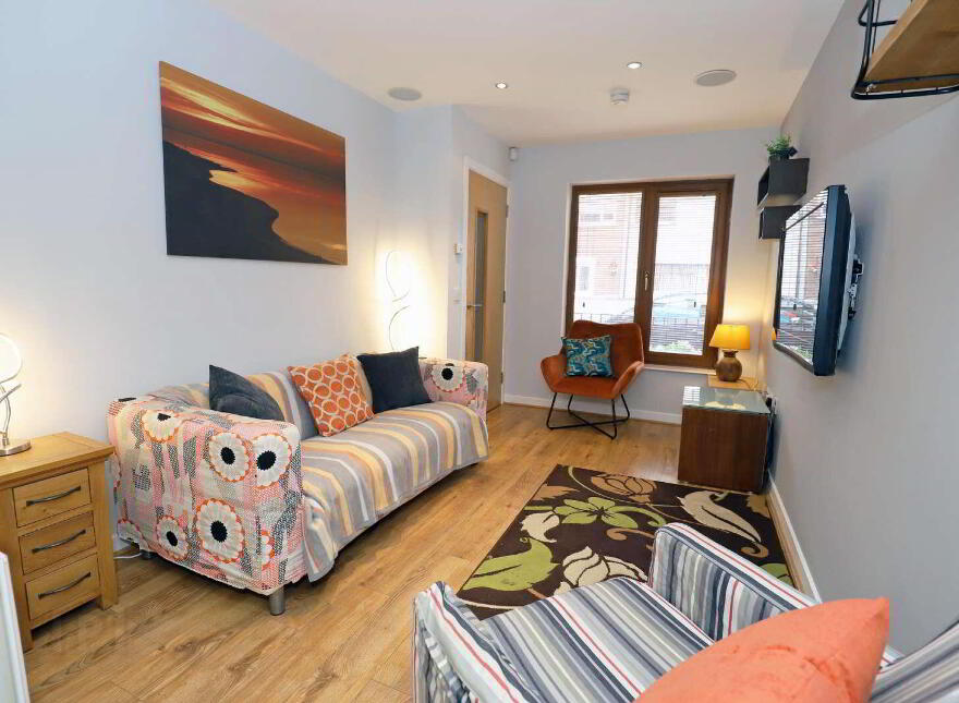 8 Hyndford Street, Belfast, BT5 5EN