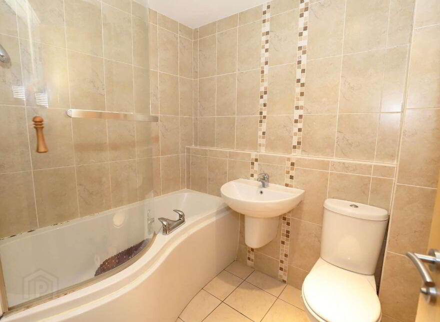 8 Hyndford Street, Belfast, BT5 5EN
