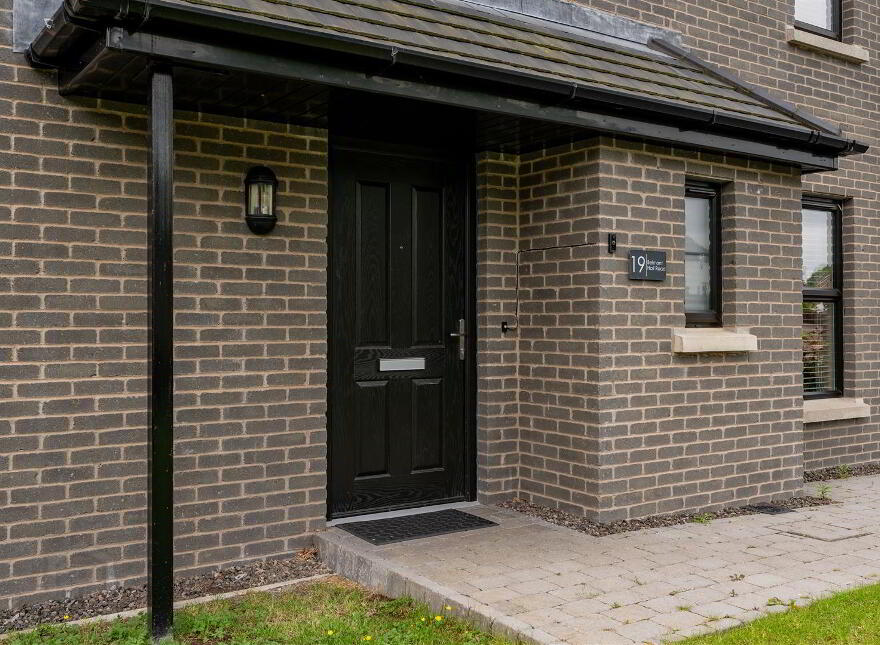 19 Belmont Hall Road, Antrim, BT41 1DL