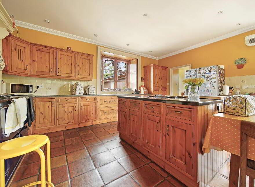 8 Ballynahatty Road, Omagh, BT78 1PN