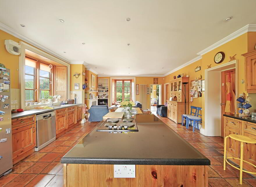 8 Ballynahatty Road, Omagh, BT78 1PN