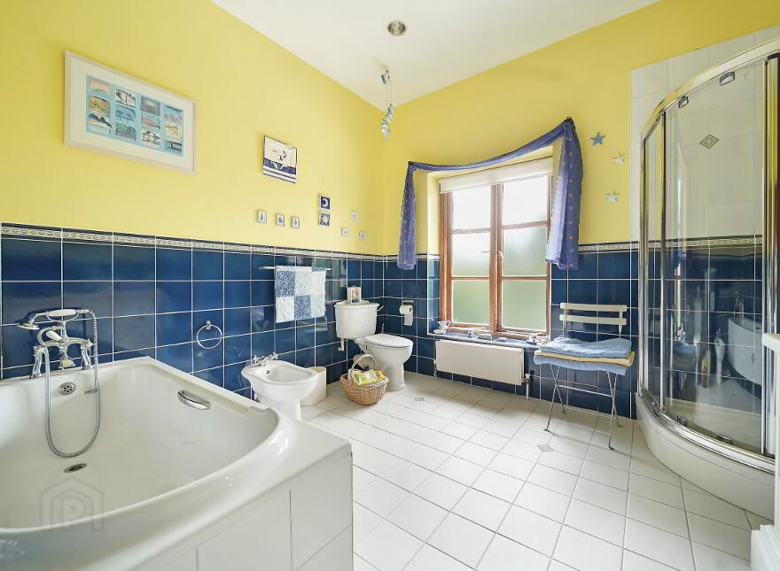 8 Ballynahatty Road, Omagh, BT78 1PN