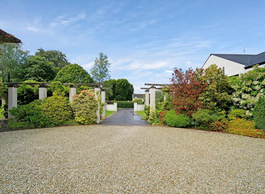 8 Ballynahatty Road, Omagh, BT78 1PN