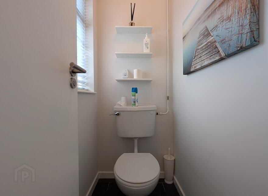 3 Queensway, Carryduff, Belfast, BT8 8NX
