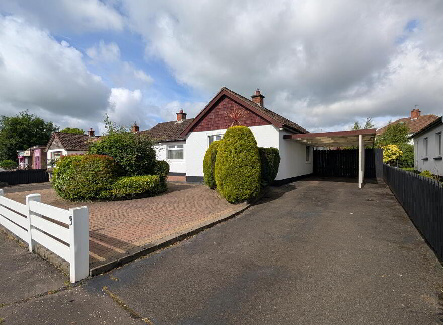 3 Queensway, Carryduff, Belfast, BT8 8NX