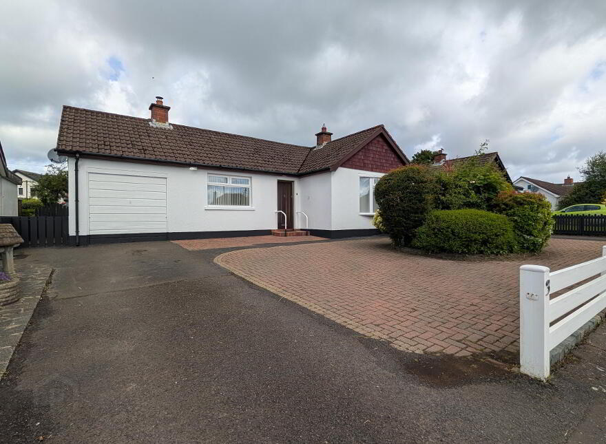 3 Queensway, Carryduff, Belfast, BT8 8NX