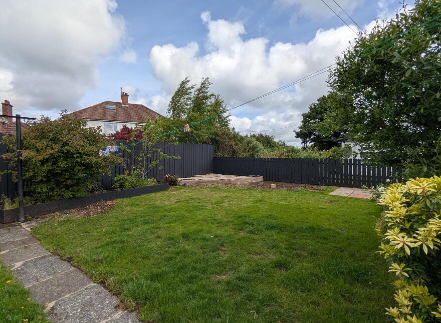 3 Queensway, Carryduff, Belfast, BT8 8NX