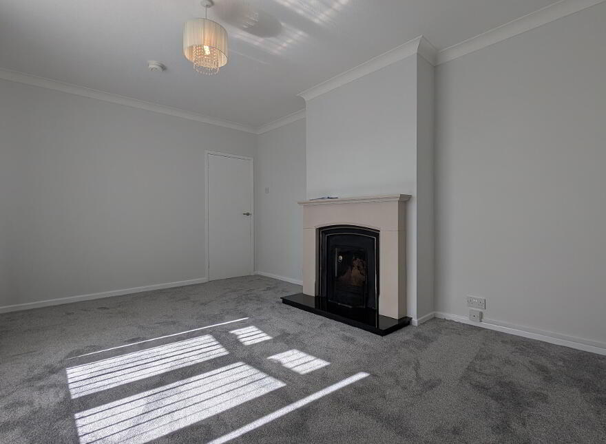 3 Queensway, Carryduff, Belfast, BT8 8NX