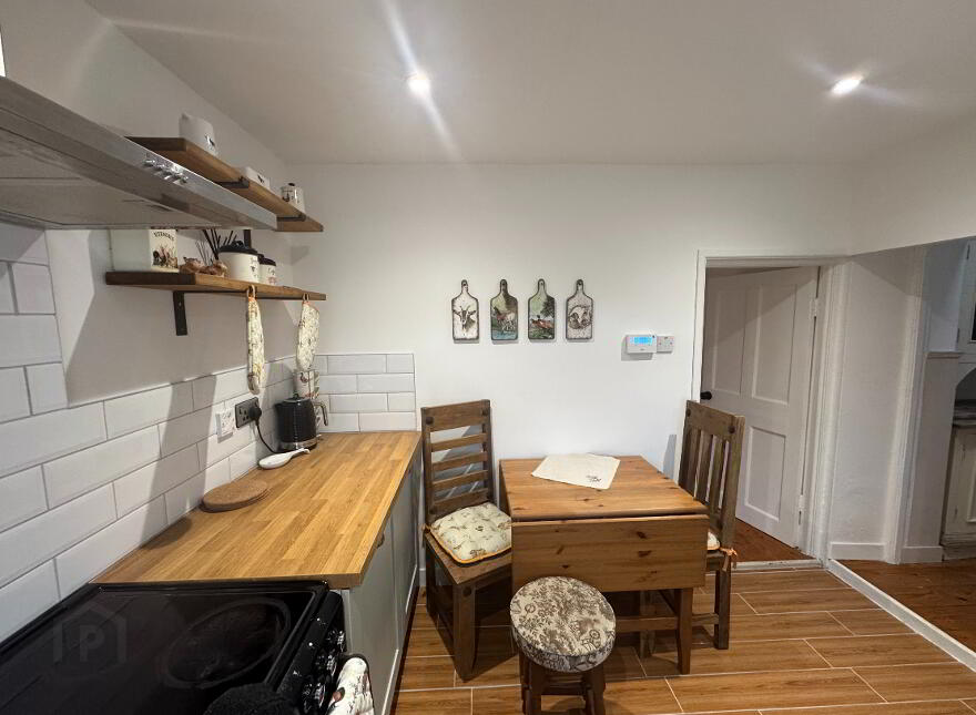 Upper Arlands, Burtonport, F94N9CN