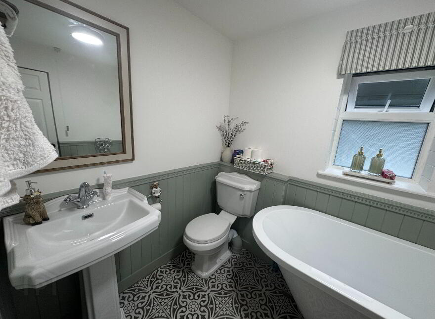 Upper Arlands, Burtonport, F94N9CN