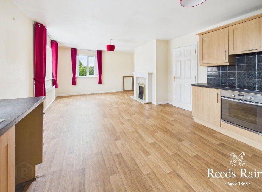 32 Glenmount Road, Newtownabbey, BT36 7QJ