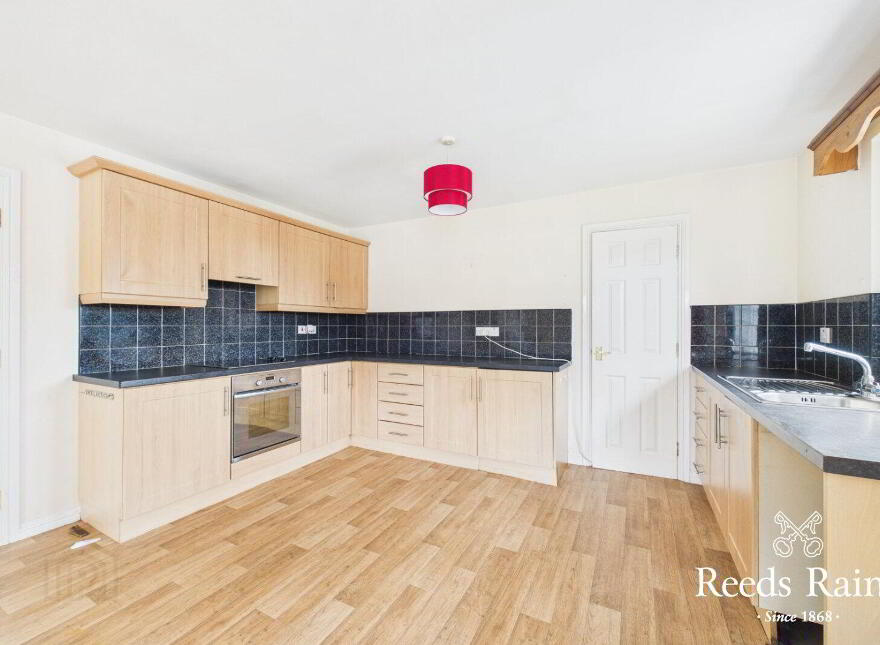 32 Glenmount Road, Newtownabbey, BT36 7QJ