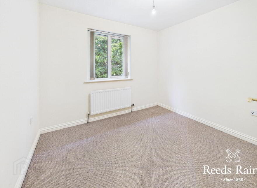 32 Glenmount Road, Newtownabbey, BT36 7QJ