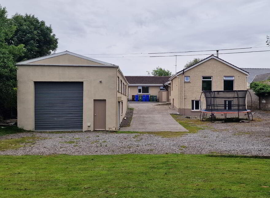 Síocháin, The Bullet Road, Ballykeeran, N37F244