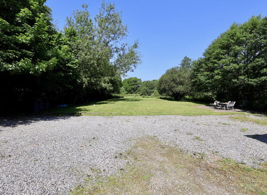 Síocháin, The Bullet Road, Ballykeeran, N37F244
